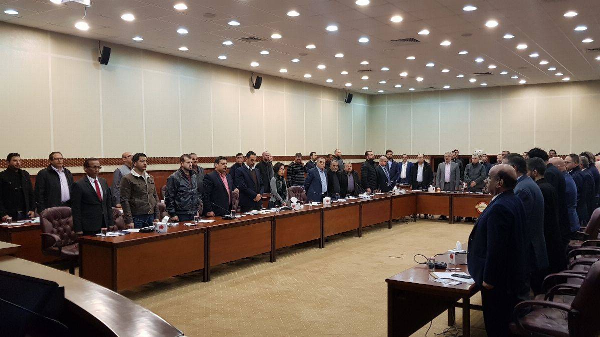 وزير العمل البطاينة يلتقي مستثمرين في غرفة صناعة عمان