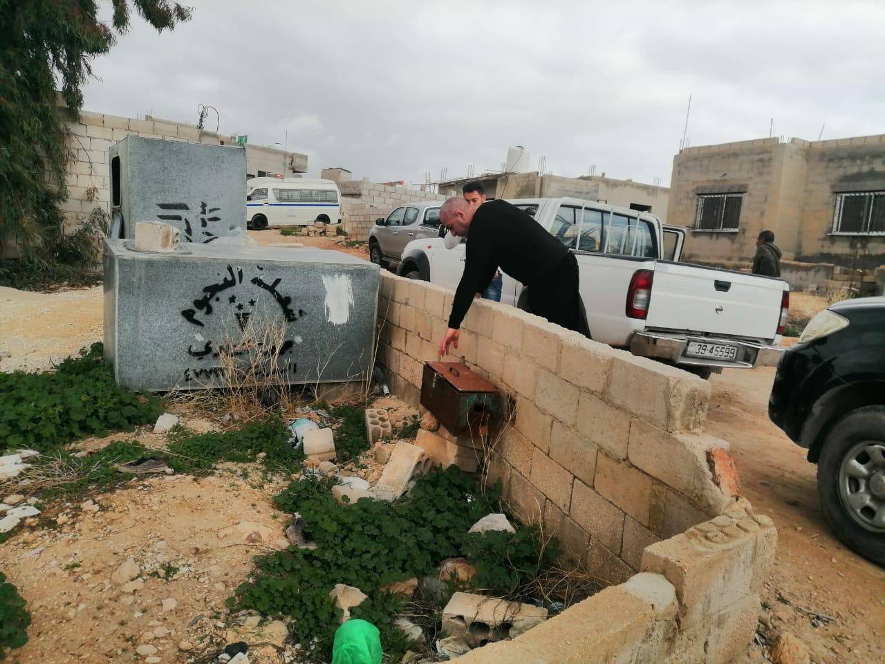 وزارة المياه والري : ضبط اعتداءات وخط (2) انش يزود (70) منزل بشكل مخالف في الرصيفة 