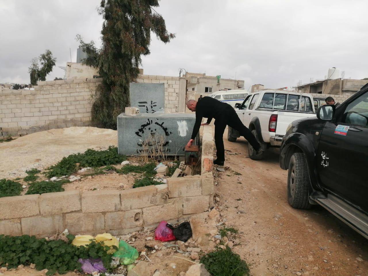 وزارة المياه والري : ضبط اعتداءات وخط (2) انش يزود (70) منزل بشكل مخالف في الرصيفة 