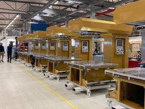 مصانع البداد كابيتال تنتهي من تجهيز المكائن الاحدث تطورا في العالم