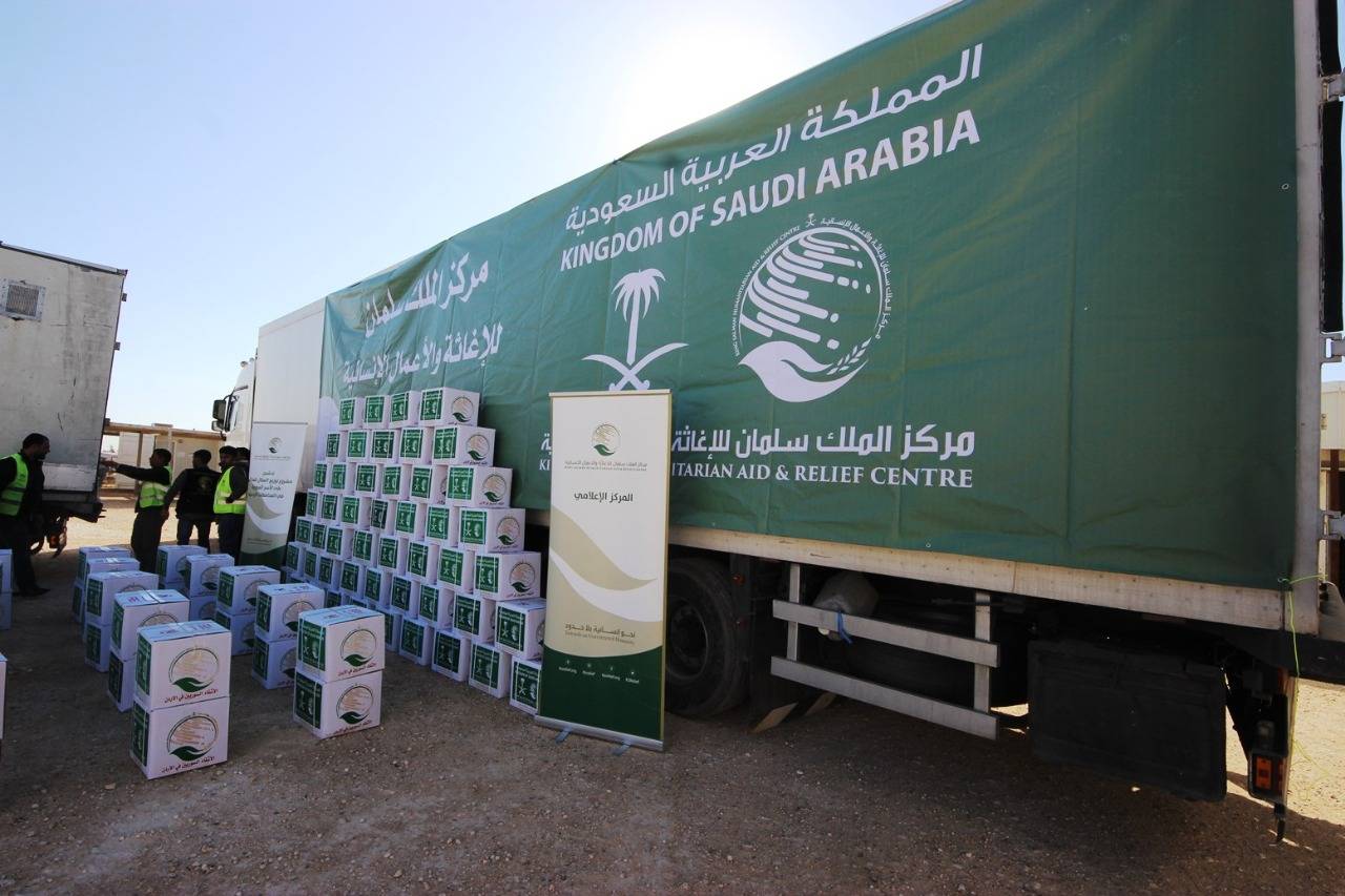 مشروع توزيع السلال الغذائية على اللاجئين السوريين والأسر الاردنية والفلسطينية في الأردن  