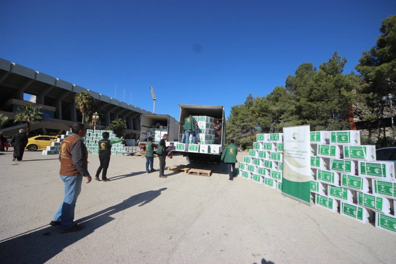 مشروع توزيع السلال الغذائية على اللاجئين السوريين والأسر الاردنية والفلسطينية في الأردن  