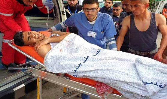 استشهاد فلسطيني وإصابة آخرين برصاص الاحتلال جنوب قطاع غزة