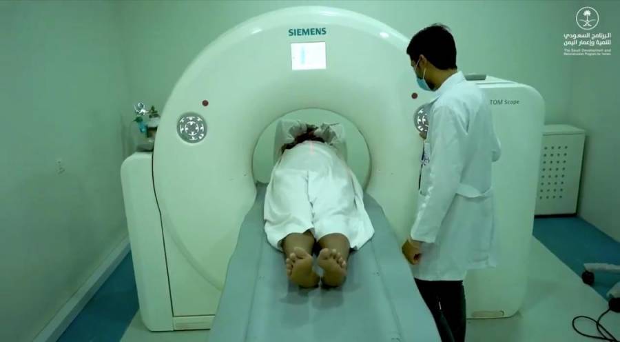 «إعمار اليمن» يقدّم خدمات طبيّة متكاملة عبر تأهيل وتجهيز مستشفى الجوف