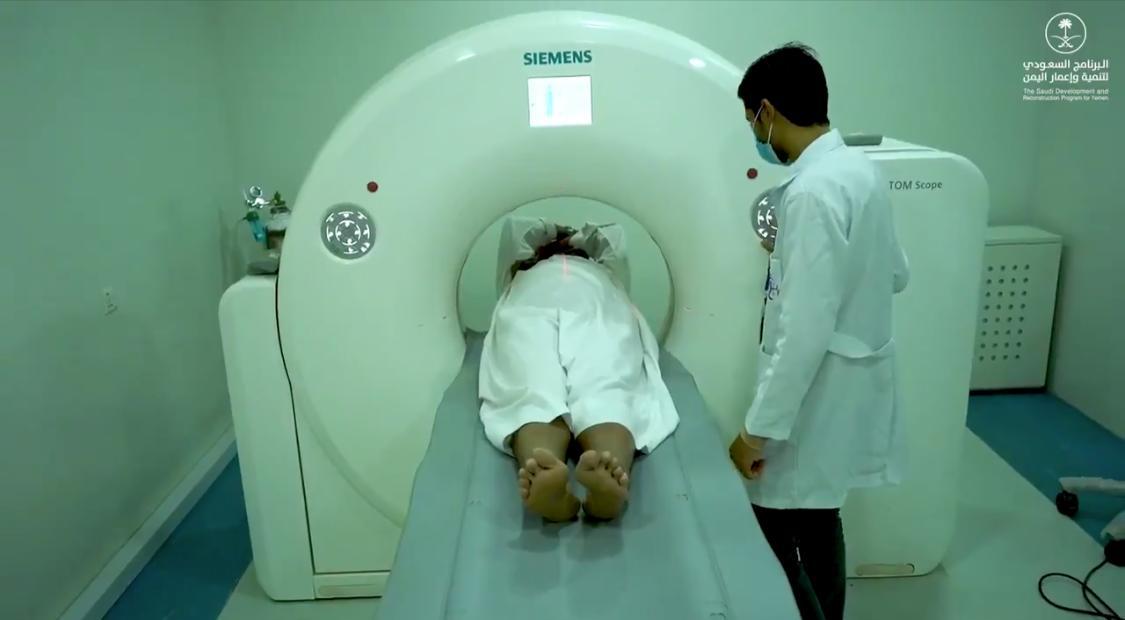 «إعمار اليمن» يقدّم خدمات طبيّة متكاملة عبر تأهيل وتجهيز مستشفى الجوف