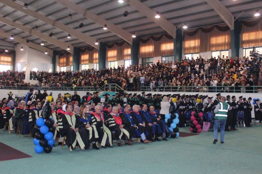 جامعة فیلادلفیا تزھو بتخریج الفوج 26 من طلبتها للفصل الأول 20202019