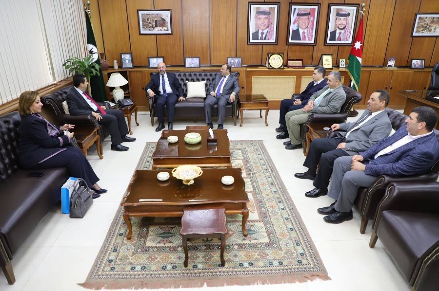 لقاء في جامعة اليرموك يناقش قضايا العنف الاسري