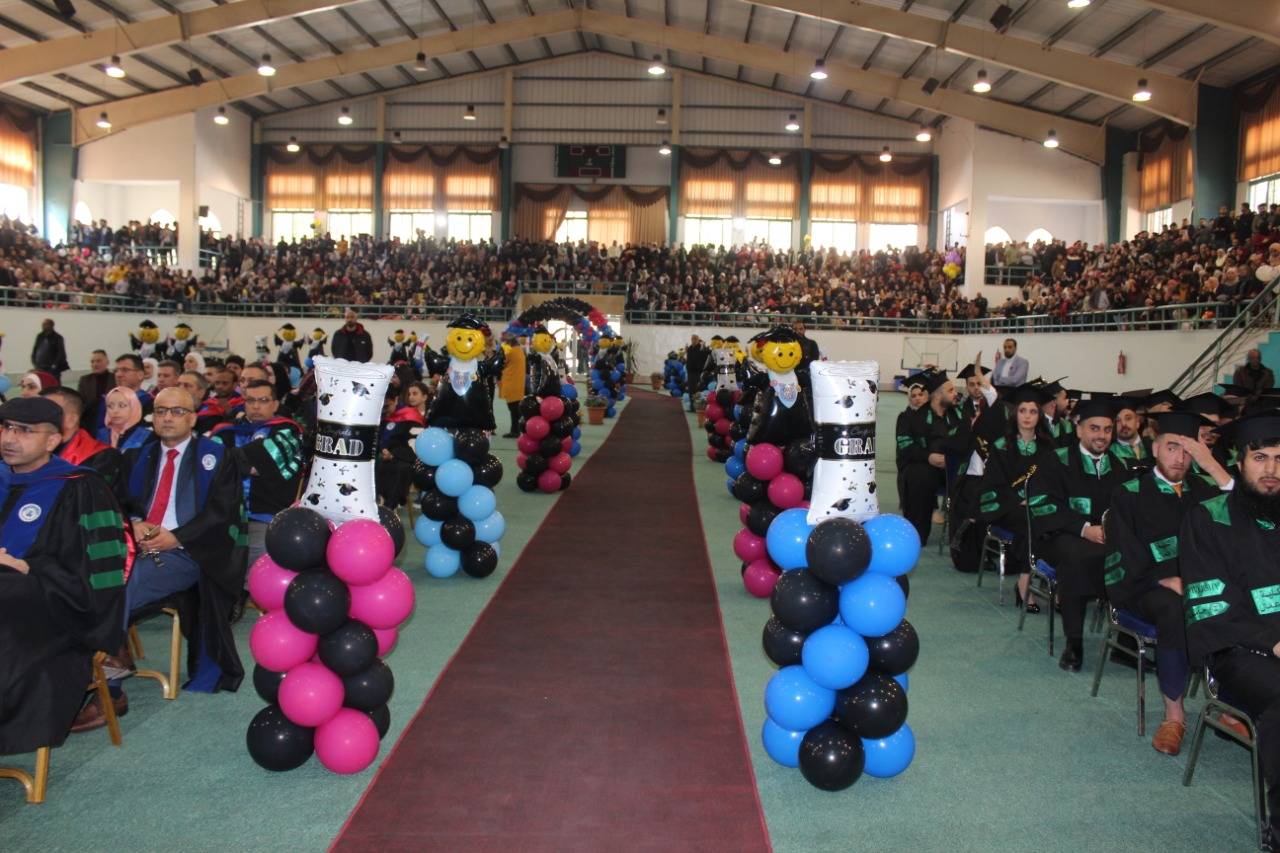 جامعة فیلادلفیا تزھو بتخریج الفوج 26 من طلبتها للفصل الأول 2020/2019