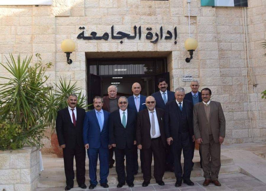 مجلس أمناء الجامعة الهاشمية يقر زيادة رواتب العاملين بالجامعة