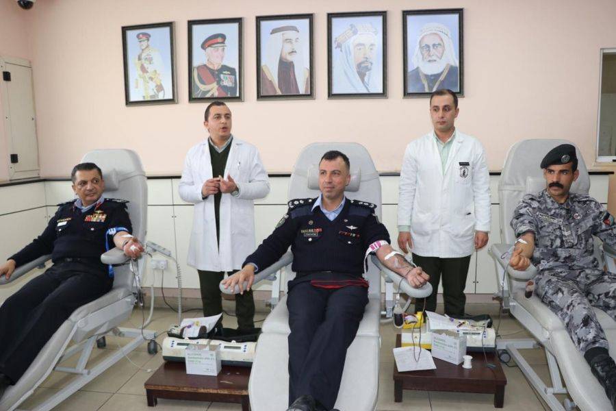 مديرية الأمن العام تنفذ حملة للتبرع بالدم لصالح مستشفى الملكة رانيا للاطفال