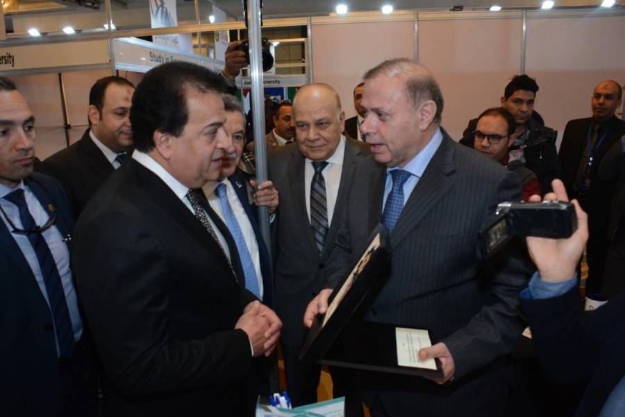 عمان العربية” تشارك في ملتقى عربي لاستثمار فرص الثورة الصناعية الرابعة في التحول لجامعات ذكية