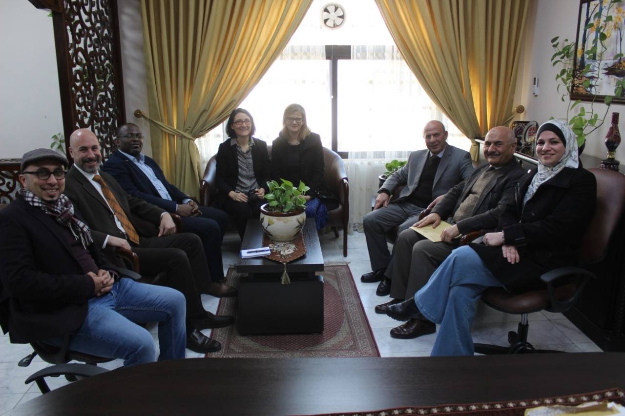 فیلادلفیا تعقد ورشة عمل بالتعاون مع جامعة سالفورد البریطانیة وھیئة  تنشیط السیاحة