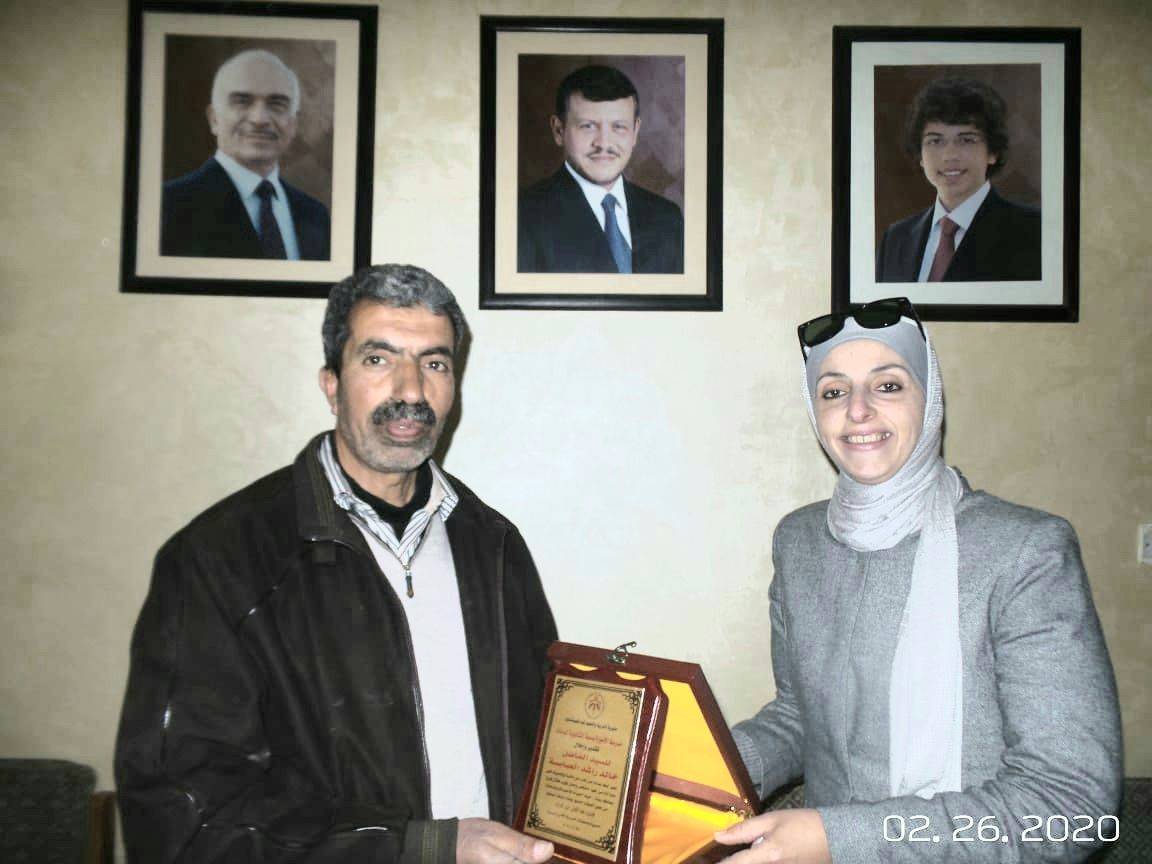 مدرسة الاميرة بسمة الثانوية للبنات ماديا تكرم حارس المدرسة 