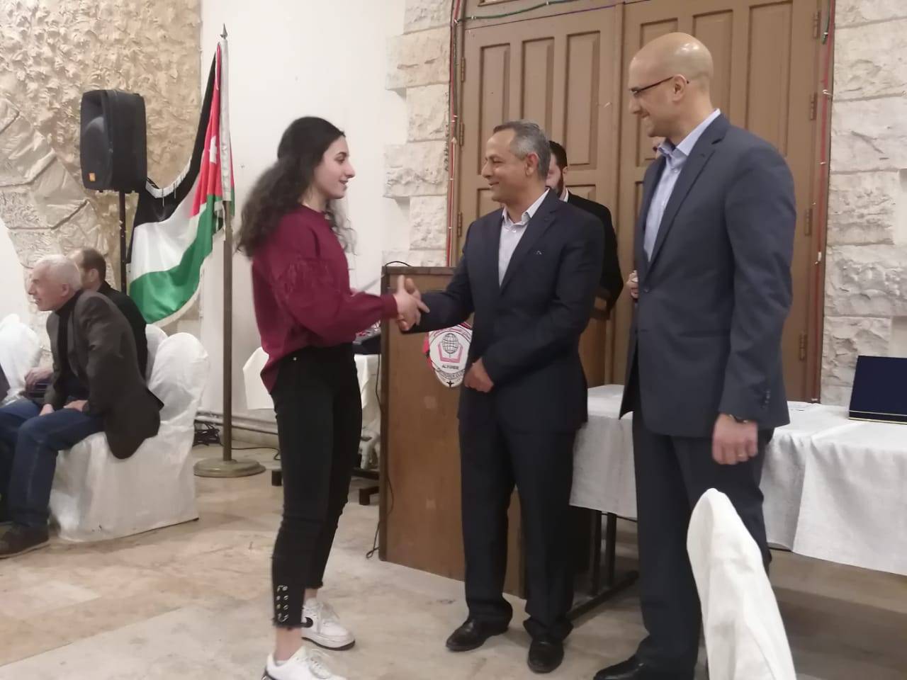 الاتحاد الأردني للسباحة يحتفي بسباحي المنتخب الوطني