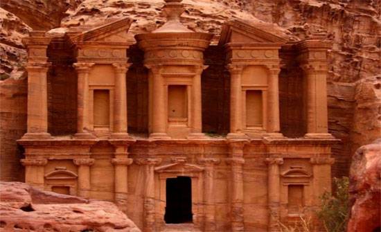 ارتفاع عدد الزوار الأجانب للبترا في شباط 10