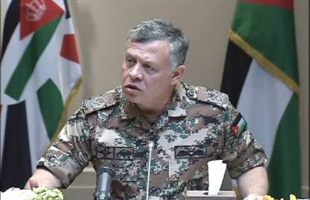 الملك بذكرى تعريب قيادة الجيش : نستذكر بكل فخر واعتزاز قرار الحسين الباني