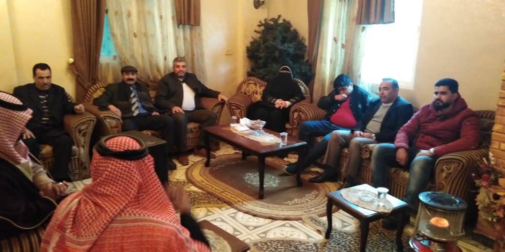 شمس العطاء لا تغيب .. الدكتورة نوال العجارمة تترأس وفد تربوي لزيارة أحد الطلبة