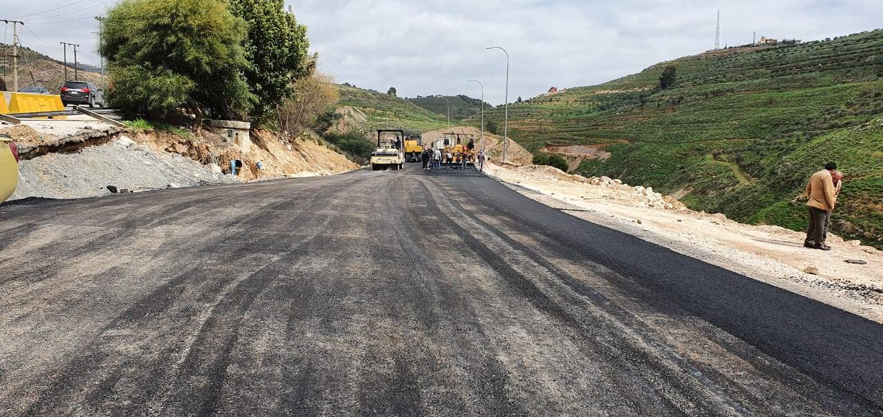 وزارة الأشغال تنهي العمل في مدخل جرش الجنوبي وتفتتحه أمام حركة السير