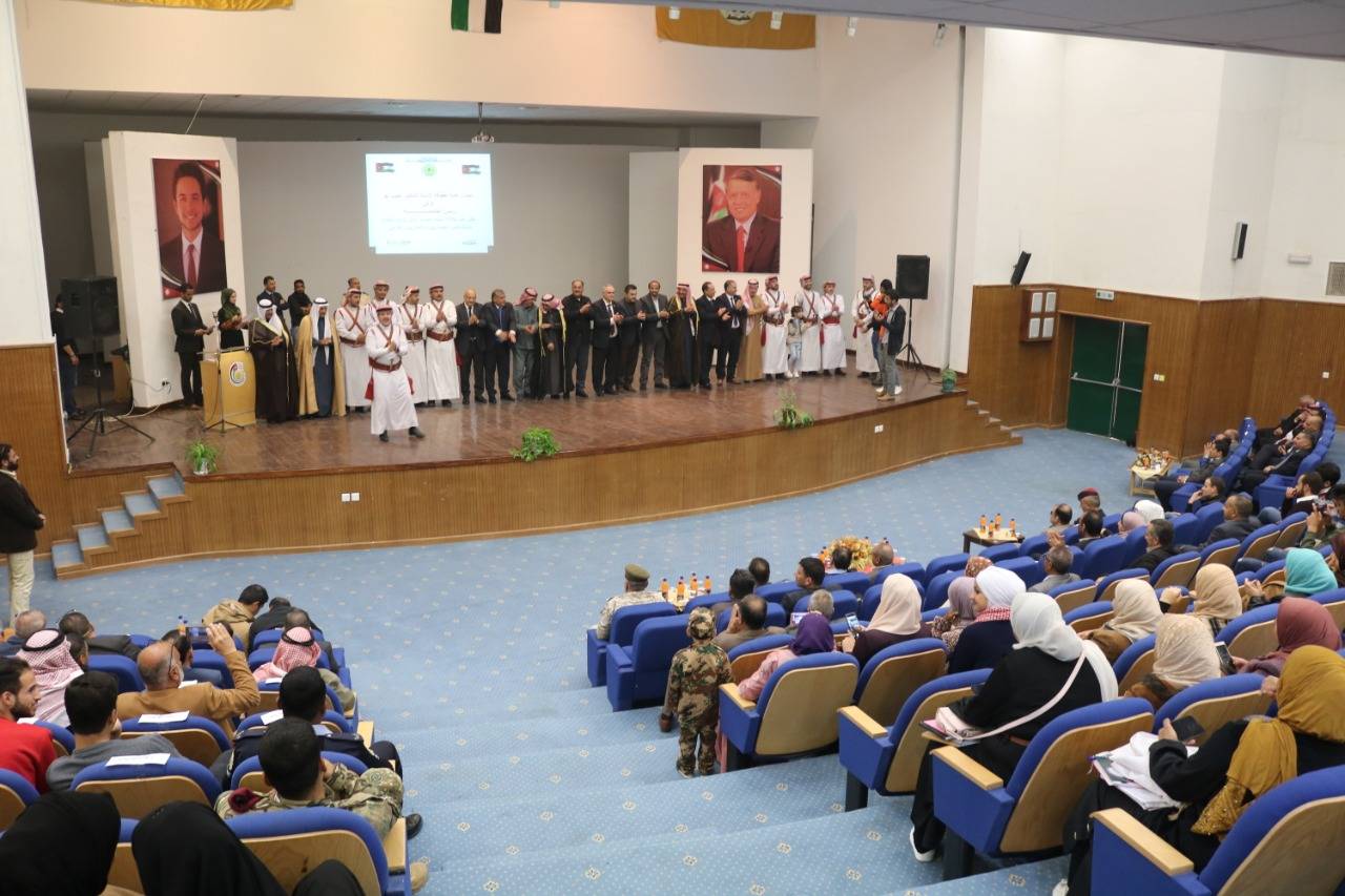 جامعة الحسين بن طلال تحتفل بعيد ميلاد القائد وبيوم المتقاعدين العسكريين والمحاربين القدامى