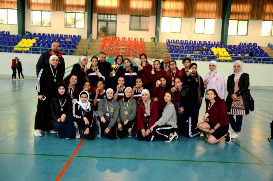 جامعة فیلادلفیا تنظم بطولة خماسي كرة القدم لطالبات المدارس