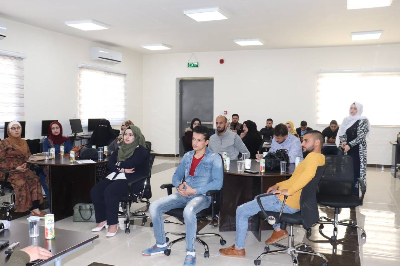 محاضرة بعنوان دور الأدب في مواجهة الإرهاب والتطرف  في الطفيلة