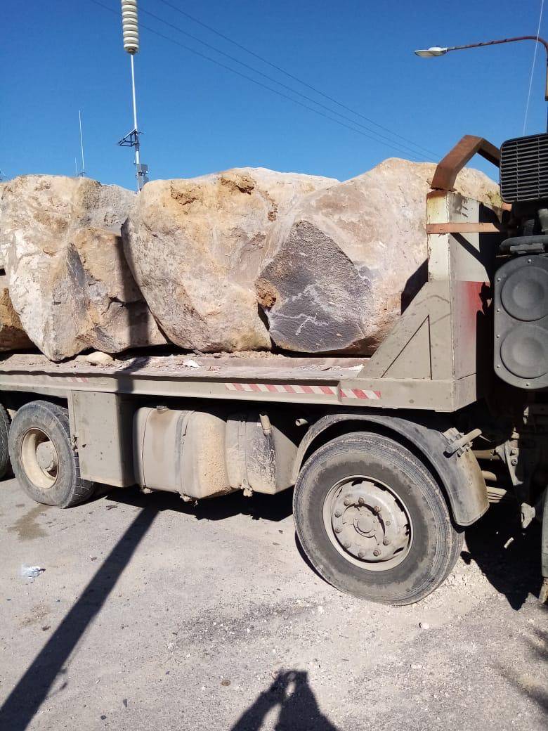 حملة أمنية تضبط استخراج مخالف للبازلت في محافظة الزرقاء 