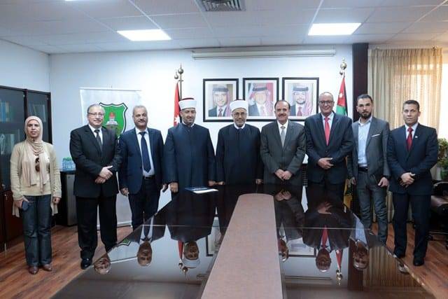 اتفاقية تعاون تدريبي بين الجامعة الأردنية ومعهد القضاء الشرعي