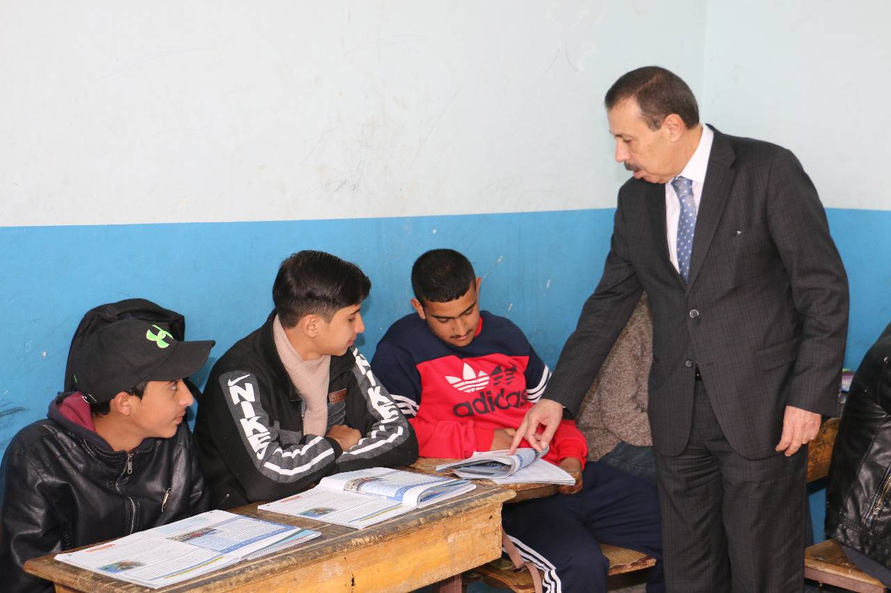 وزير التربية والتعليم يتفقد مدارس البادية الشمالية الشرقية