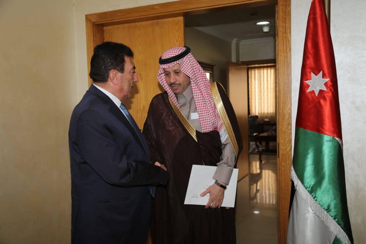 سفير المملكة العربية السعودية لدى الأردن يلتقي رئيس مجلس النواب الأردني