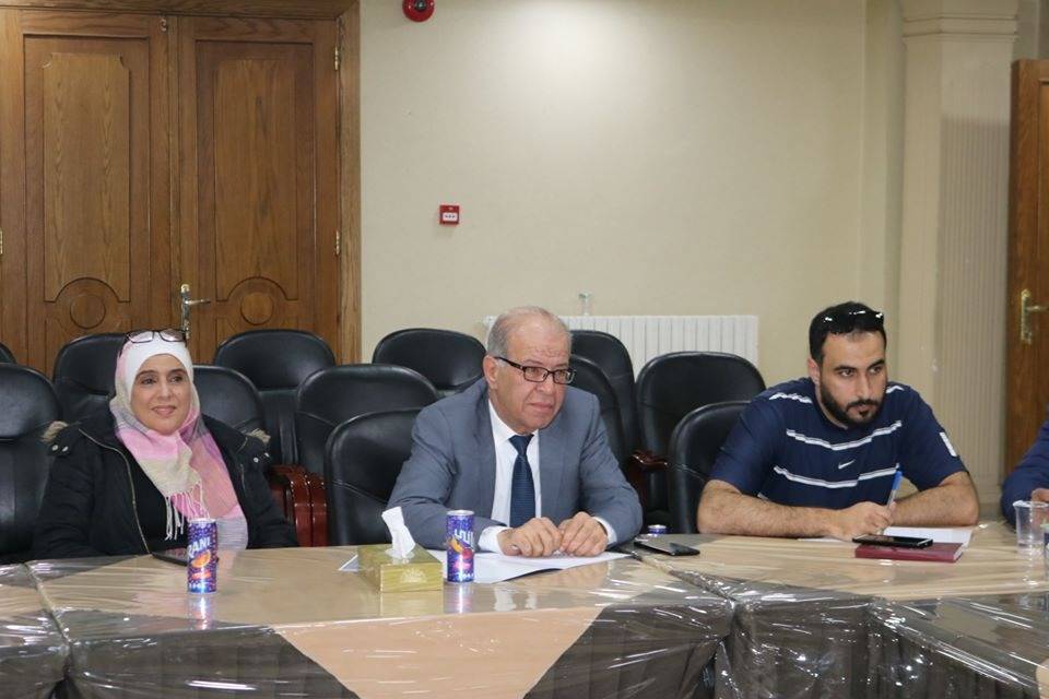 غرفة تجارة الزرقاء تعقد ورشة تثقيفية حول قانون ضريبة الدخل والمبيعات وتعديلاته