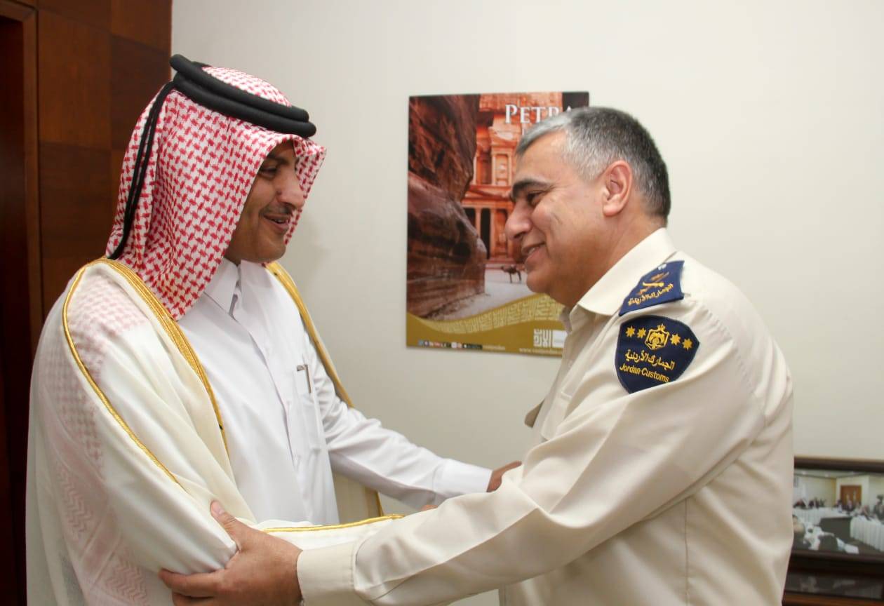 مدير عام الجمارك يستقبل السفير القطري لدى الأردن
