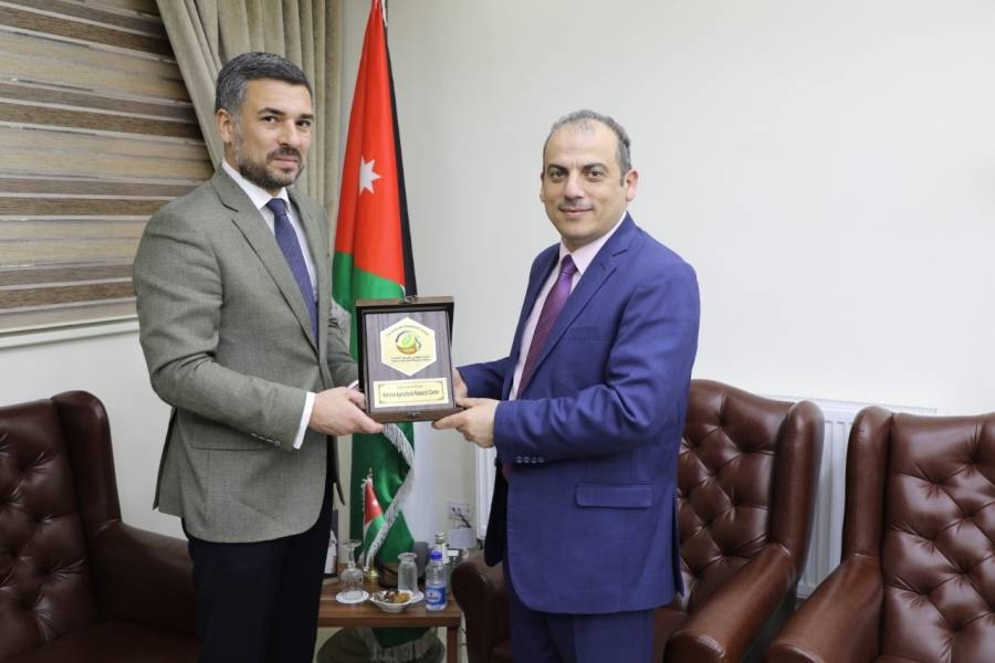 السفير الروماني لدى الأردن يزور المركز الوطني للبحوث الزراعية