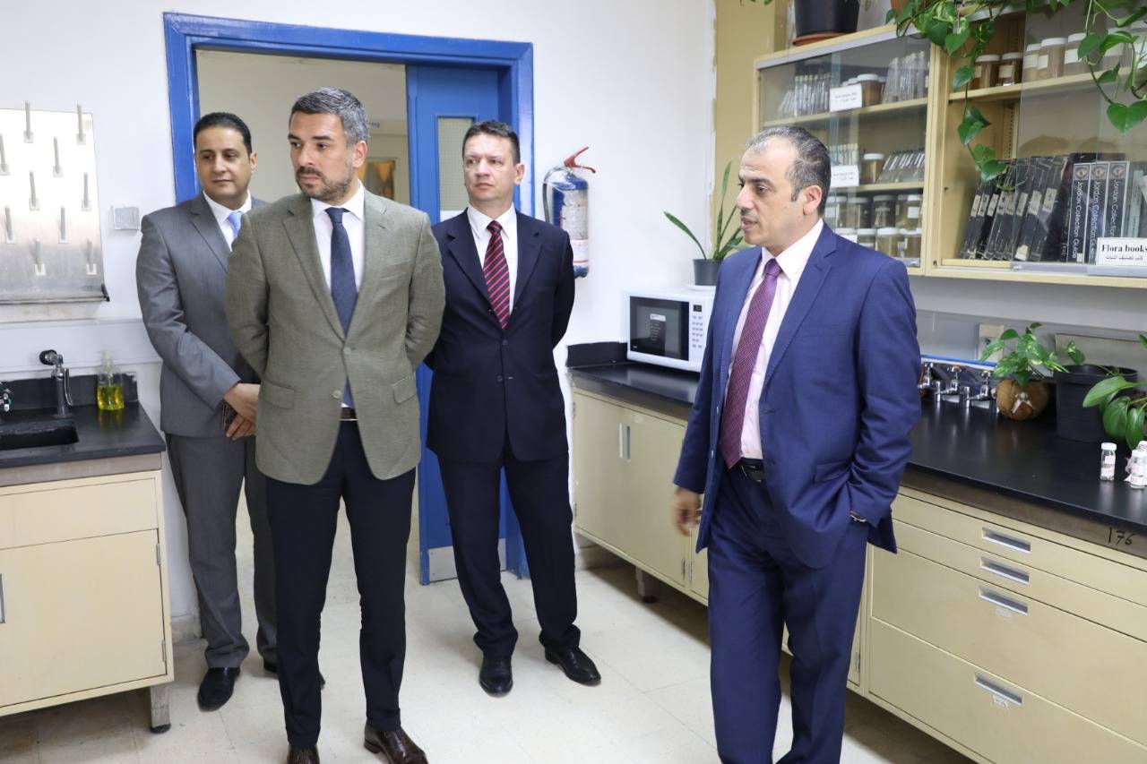 السفير الروماني لدى الأردن يزور المركز الوطني للبحوث الزراعية