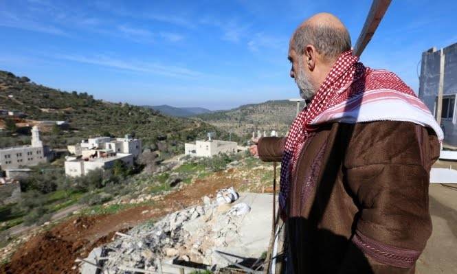 الاحتلال يهدم منزلا في بيت لحم ومهاجمة لأملاك فلسطينية في نابلس