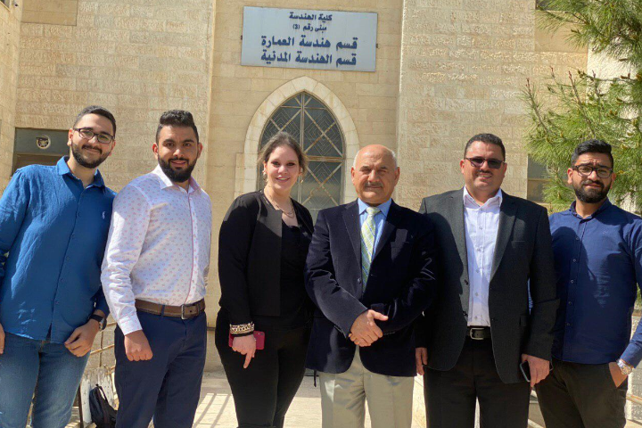 ھندسة فیلادلفیا تحصل على المركز الأول في مسابقة دعم المشاریع