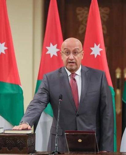 وزير المياه والري : يقرر ايقاف حجب عمليات فصل المياه عن المواطنين لأسبوعين