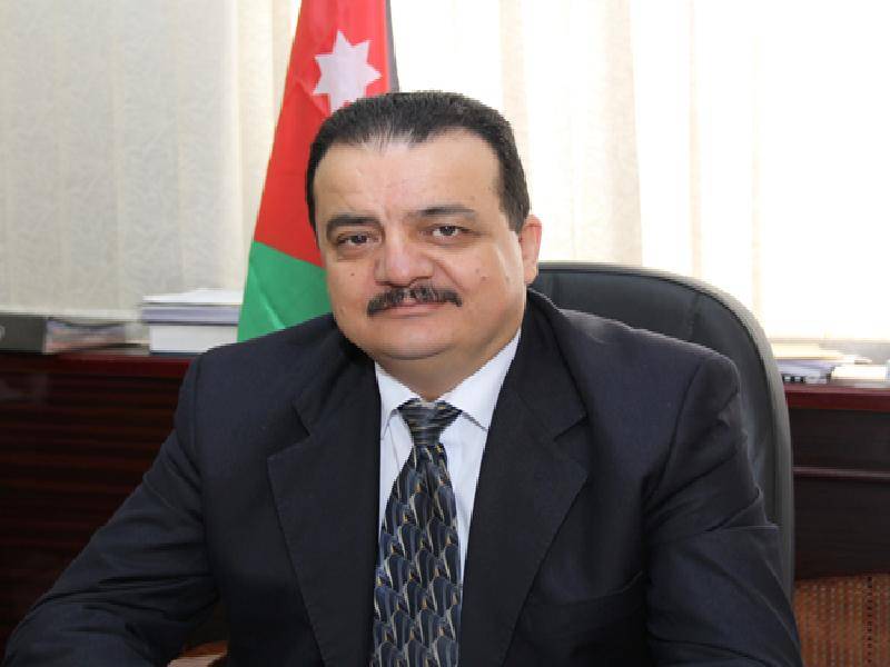 العتوم يقر اجراءات التعليم عن بعد والسلامة العامة في جامعة آل البيت