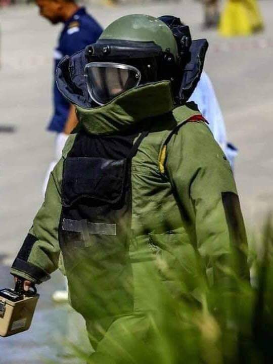 طواقم من سلاح الهندسة الملكي تقوم بتعقيم مراكز الحجر  الصحي في البحر الميت