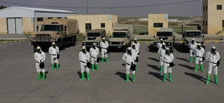 طواقم من سلاح الهندسة الملكي تقوم بتعقيم مراكز الحجر  الصحي في البحر الميت