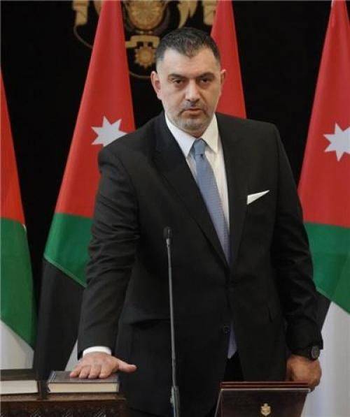 البطاينة يوضح تنفيذ قرار مجلس الوزراء بتعطيل القطاع الخاص