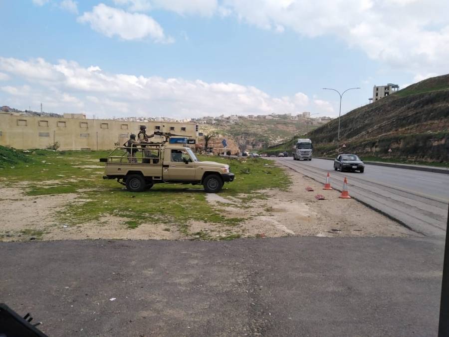 بدء انتشار القوات المسلحة على مداخل ومخارج المحافظات (بيان رقم 3)