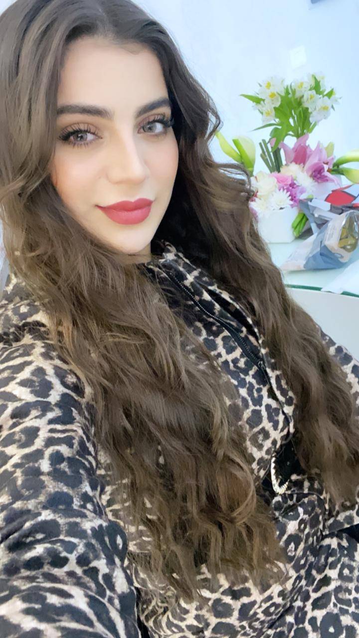 المهندسة رغد المحارب تتبرع بـ 20 طرد هايجين و طن ونصف معقمات منزلية