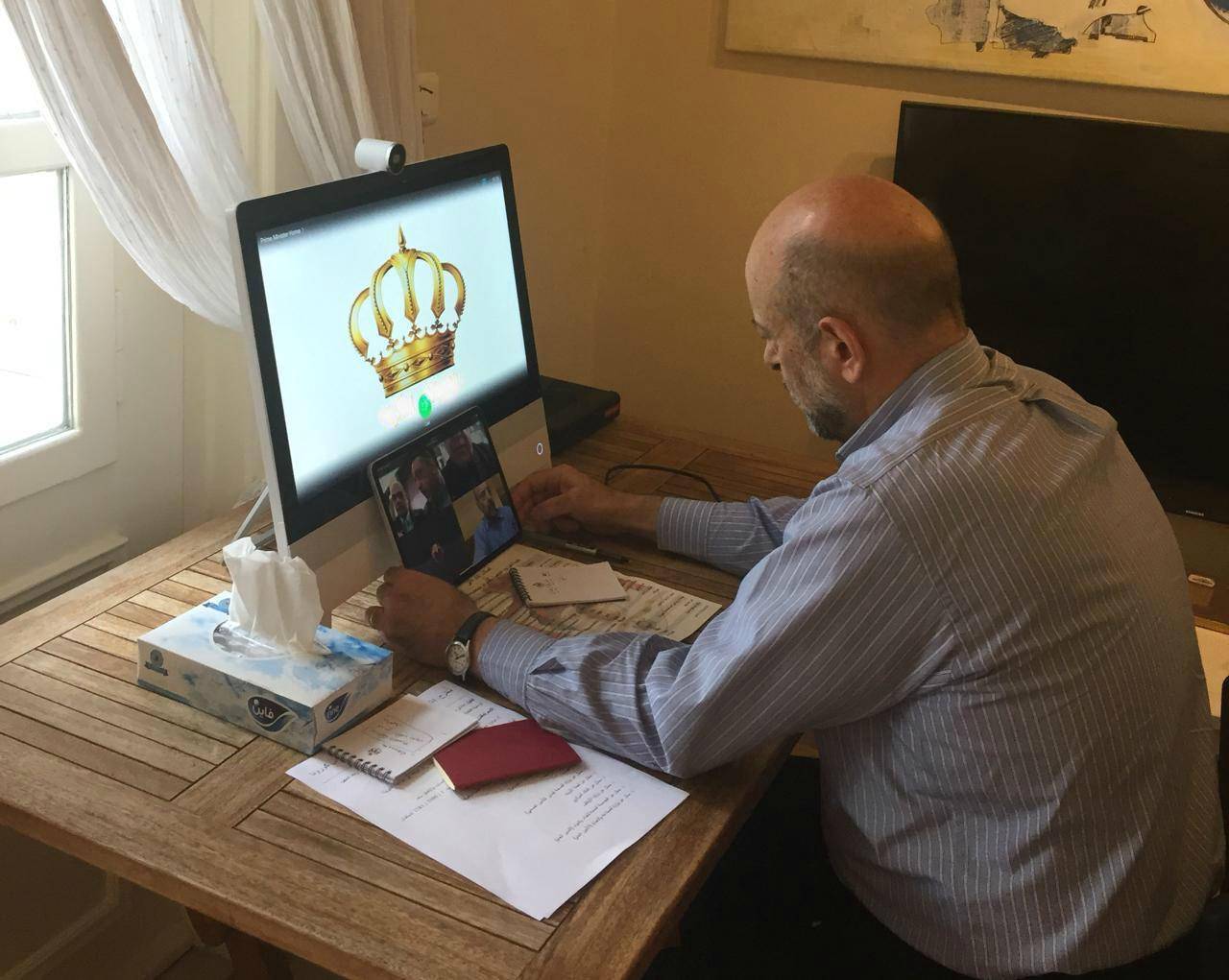 الحكومة تفعل تقنيات الاجتماعات عن بعد في جلسات مجلس الوزراء وتعقد أولى جلساتها عن بعد