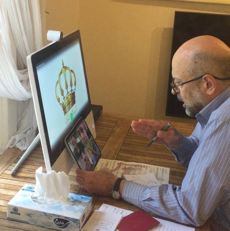 الحكومة تفعل تقنيات الاجتماعات عن بعد في جلسات مجلس الوزراء وتعقد أولى جلساتها عن بعد