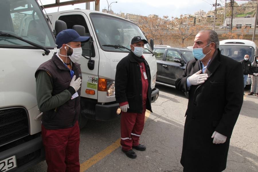 امين عمان : نلتزم بتوجيهات جلالة الملك بتوفير كامل الامكانيات التي تحفظ الظروف الصحية للمواطن