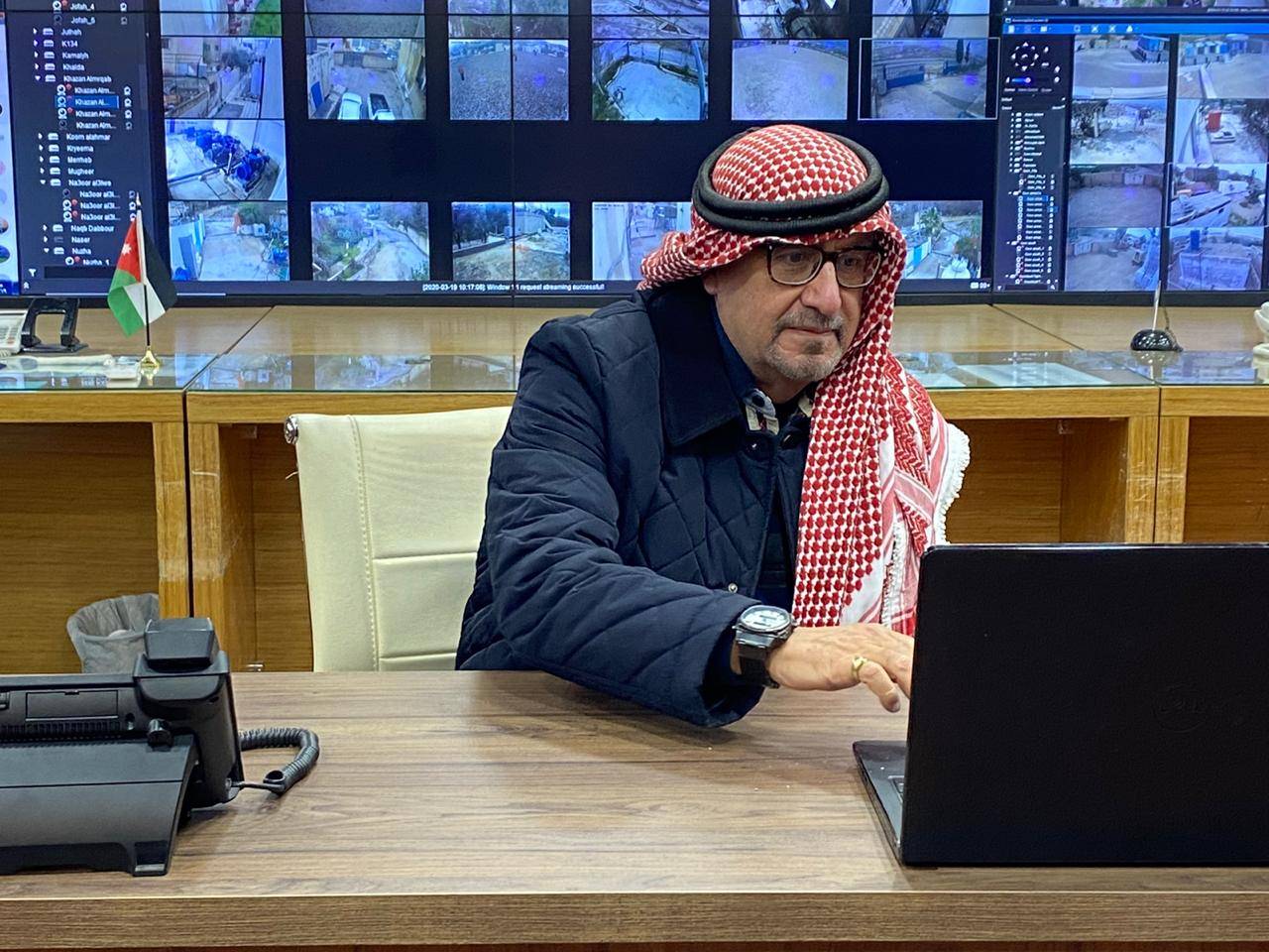 وزير المياه والري يتفقد إجراءات قطاع المياه عبر التواصل الإلكتروني عن بعد  