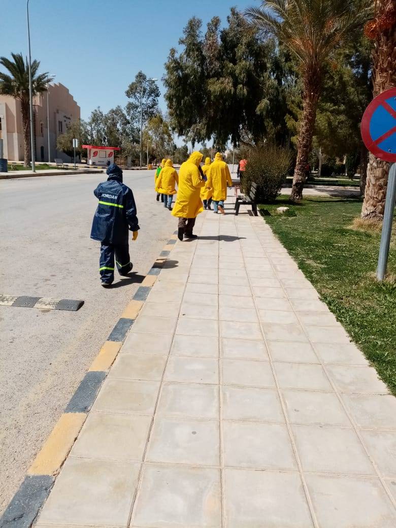 بتوجيهات من رئيس الجامعة .. حملة لتعقيم جامعة الحسين بن طلال