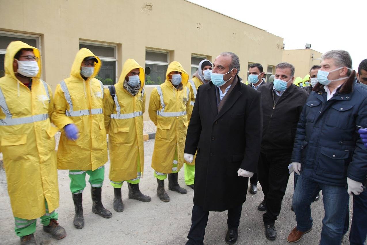 امين عمان : نلتزم بتوجيهات جلالة الملك بتوفير كامل الامكانيات التي تحفظ الظروف الصحية للمواطن