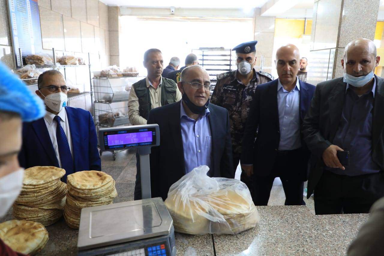 وزير الثقافة يزور مدينة العقبة للإطلاع على اجراءات تطبيق قانون الدفاع الوطني