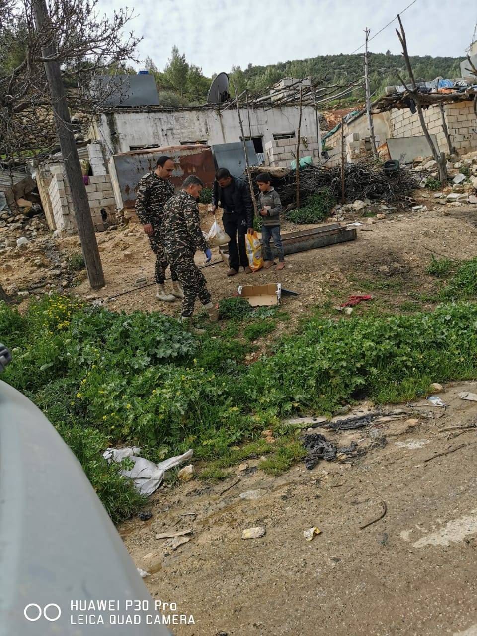 الجمارك الأردنية توزع طرود غذائية على الأسر الفقيرة